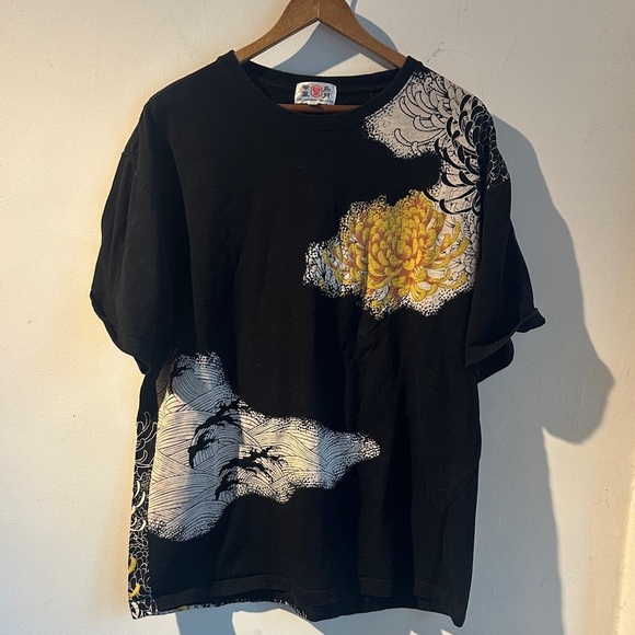 Vintage Japanaese Embroidered Black Graphic T-Shirt - Picture 1 of 7